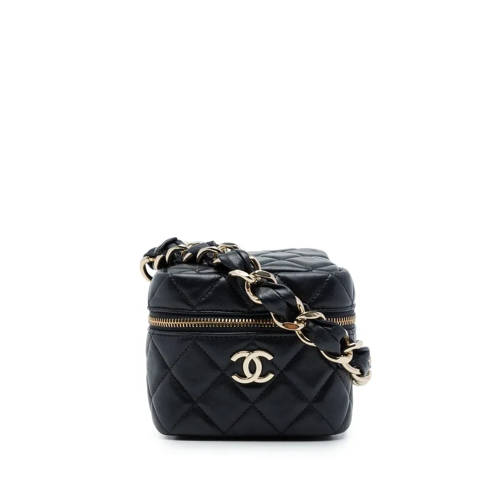 Chanel CC Quilted Lambskin Cube Wristlet Vanity Case Black Leather Very good - Front View