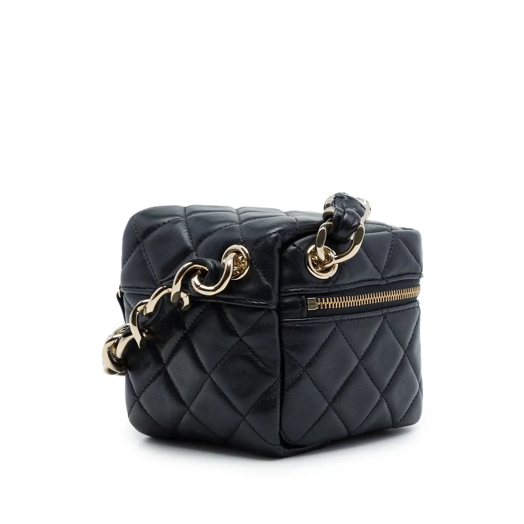 Chanel CC Quilted Lambskin Cube Wristlet Vanity Case Black Leather Very good - Back View