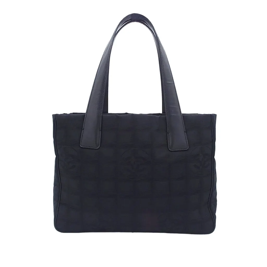 Chanel New Travel Line Nylon Tote Black Very good - Front View