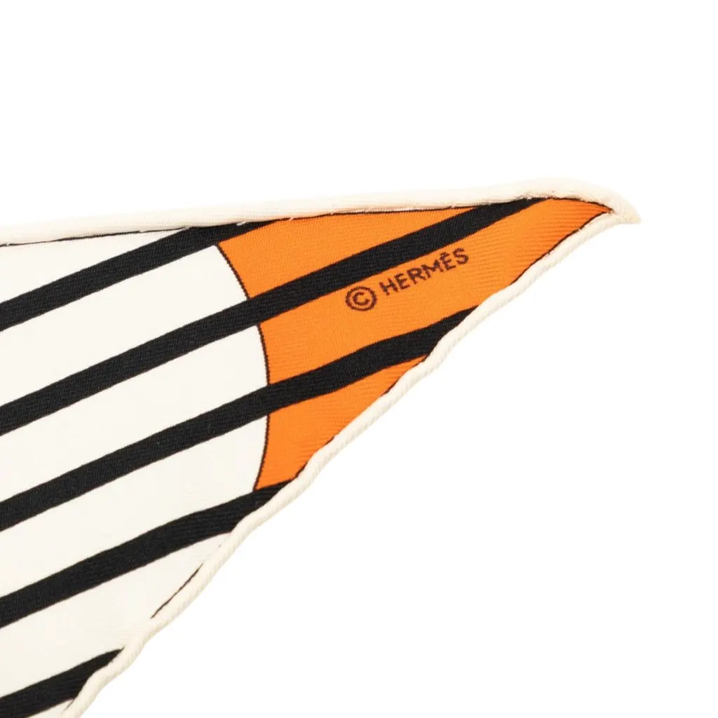 Hermès Triangular H Au Galop Silk Scarf Orange Very good - Model View