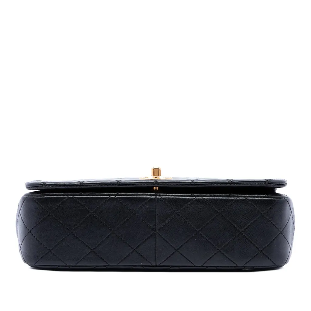 Chanel Medium Quilted Lambskin Full Flap Black Leather Very good - Inside View