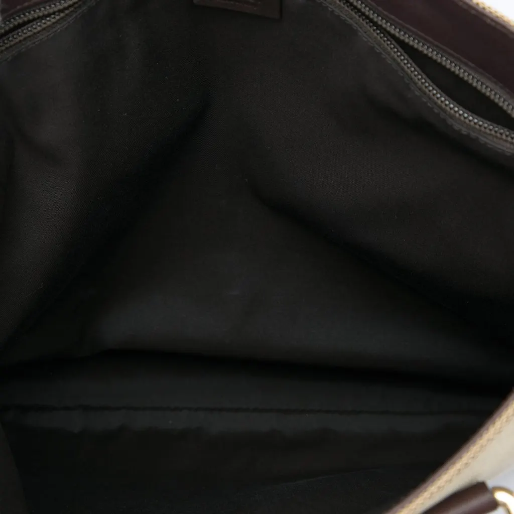 Gucci Canvas Tote Beige Canvas Very good - Model View