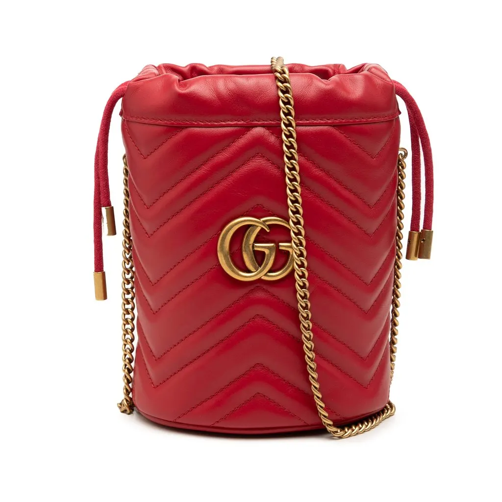 Gucci Small GG Marmont Matelasse Calfskin Bucket Bag Red Leather Very good - Front View
