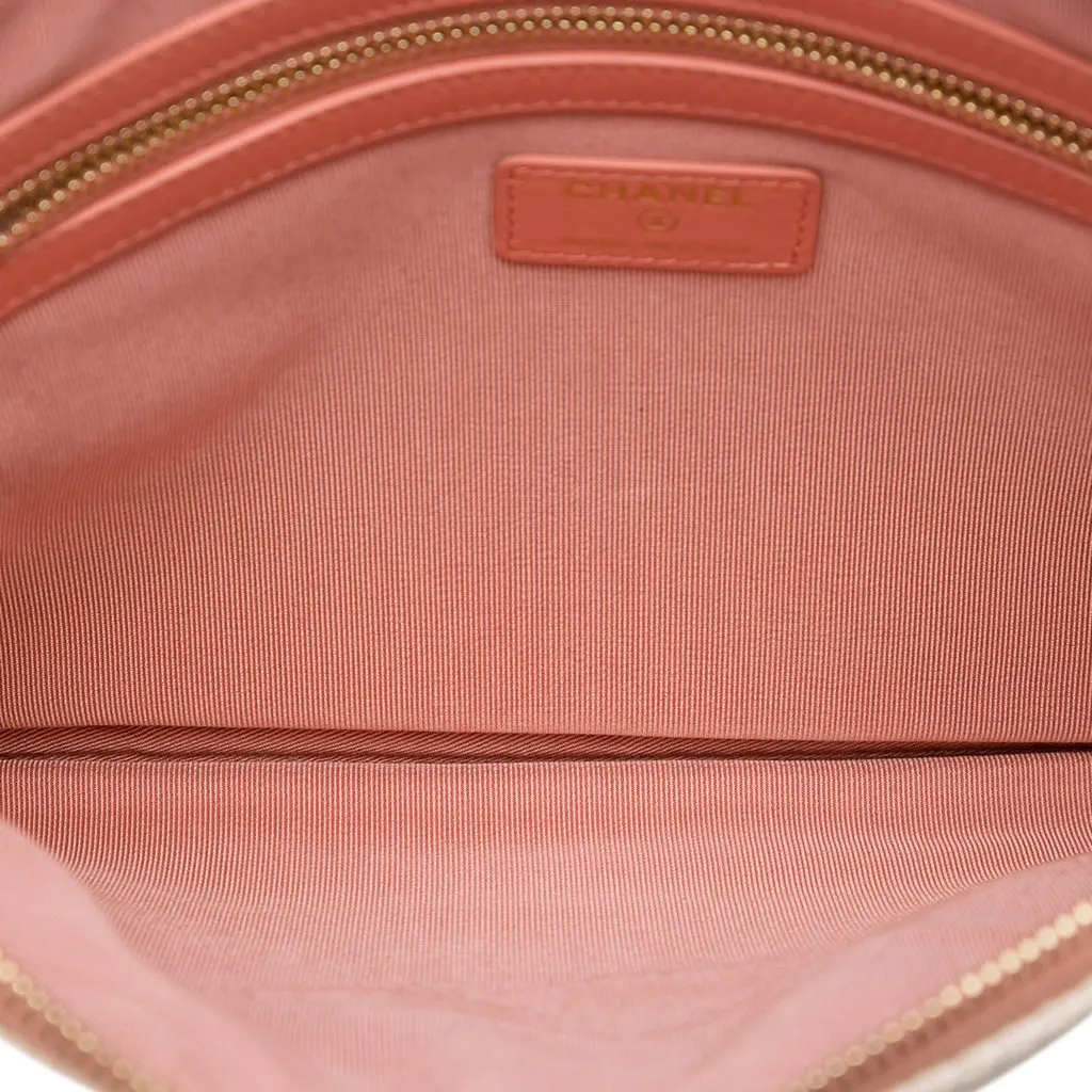 Chanel Medium Raffia Deauville O Case Clutch Beige Rattan Very good - Model View