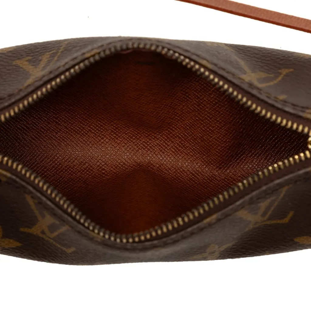 Louis Vuitton Monogram Papillon Pochette Brown Very good - Model View