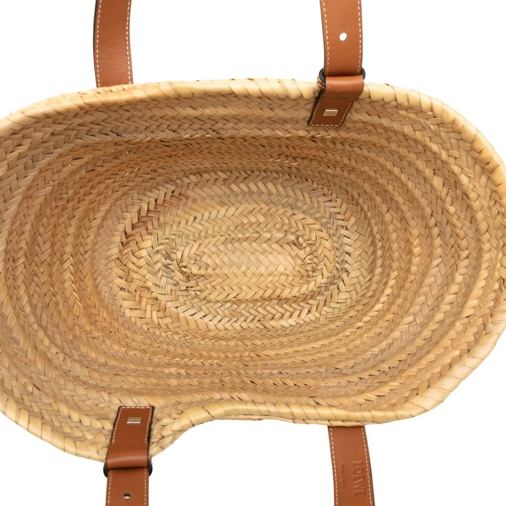 LOEWE Medium Raffia Anagram Basket Tote Beige Very good - Model View