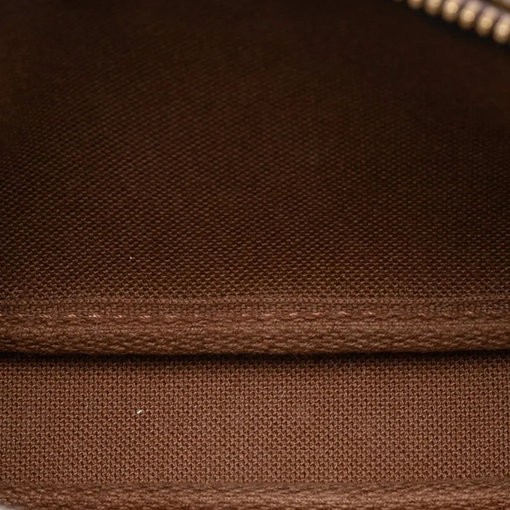 Louis Vuitton Monogram Mini Pochette Accessoires Brown Very good - Model View