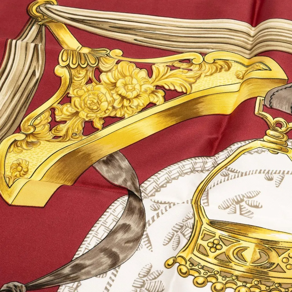 Hermès Etriers Silk Scarf 90 White Silk Good - Box View
