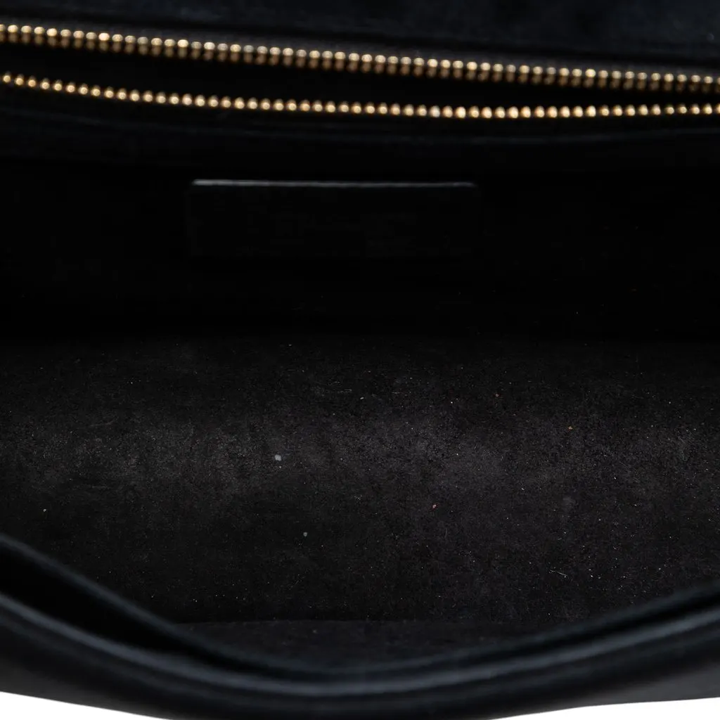 Dior Small Velvet Diorama Flap Black Very good - Model View