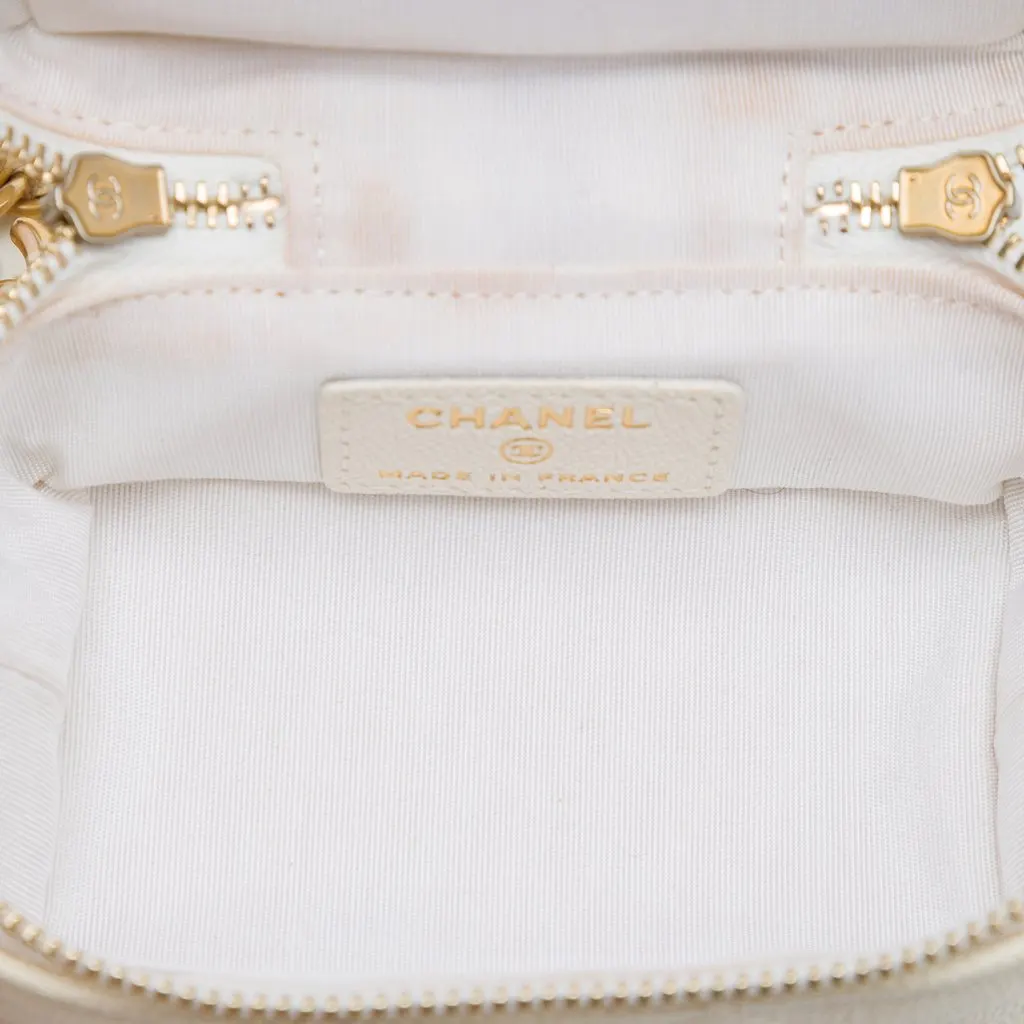 Chanel Mini Caviar Chain Zip Around Vanity Case White Leather Very good - Model View