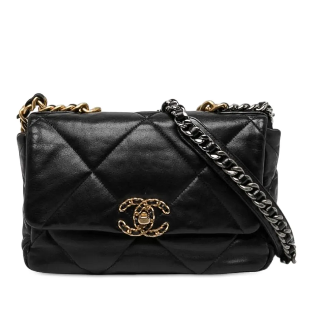 Chanel Medium Lambskin 19 Flap Black Leather Very good - Front View