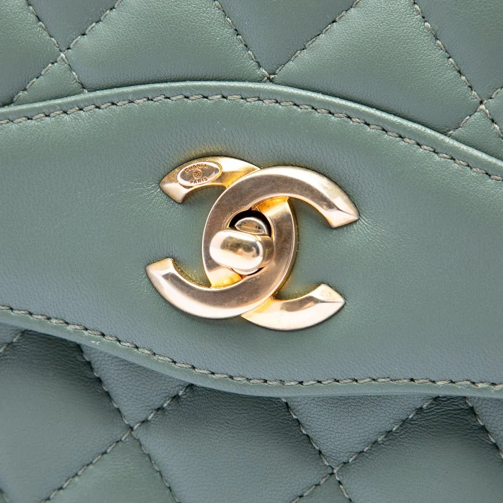 Chanel Medium Quilted Lambskin Daily Companion Flap Green Leather Very good - Box View
