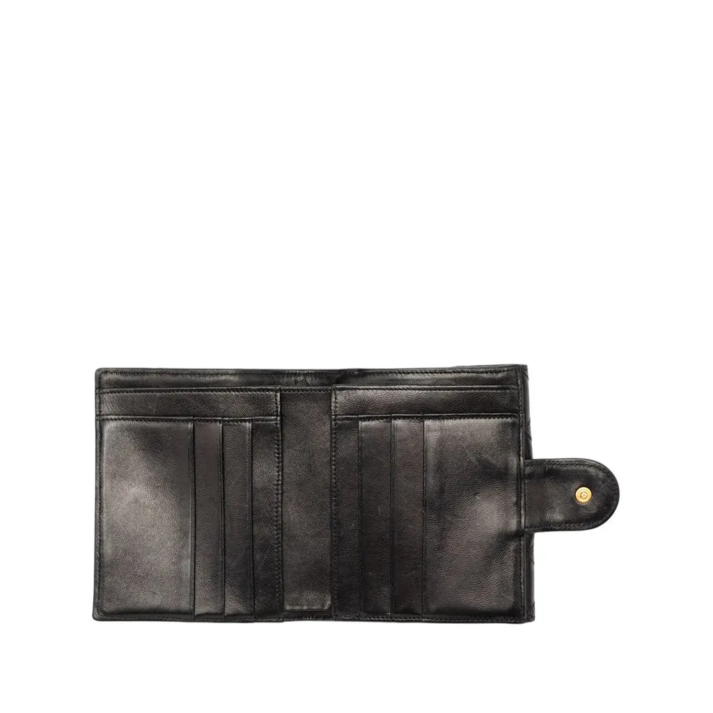Chanel CC Quilted Lambskin Compact Wallet Black Leather Very good - Model View