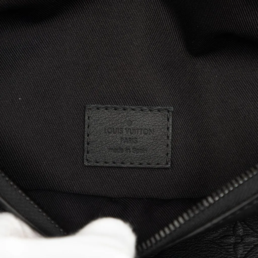 Louis Vuitton Monogram Shadow Discovery Bumbag Black Leather Very good - Box View