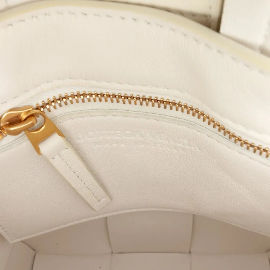 Bottega Veneta Mini Maxi Intrecciato Nappa North South Casette Tote White Leather Very good - Box View
