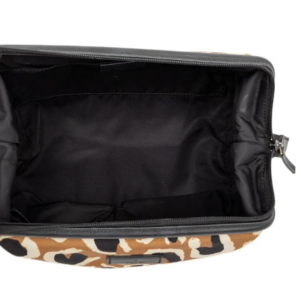 Gucci Leopard Print Canvas Pouch Brown Very good - Model View
