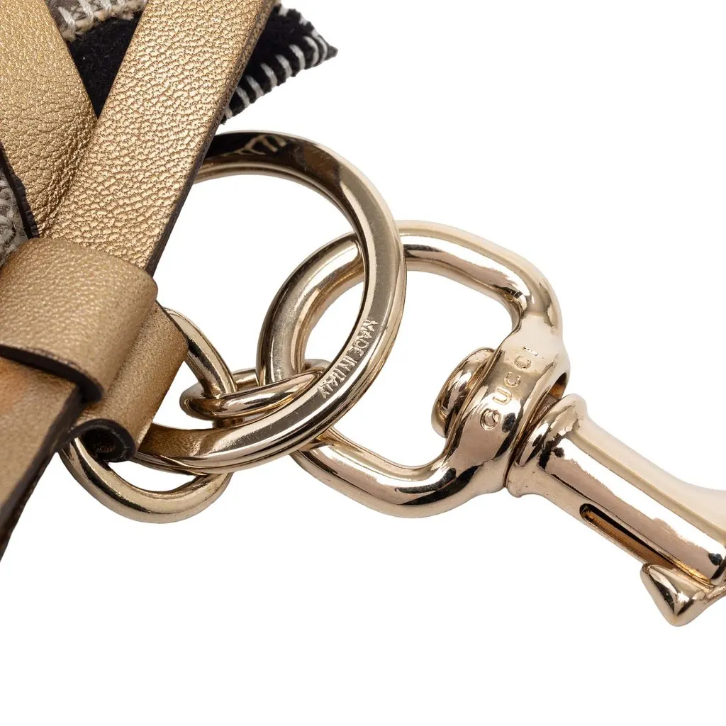 Gucci GG Supreme Brando Chihuahua Bag Charm and Key Chain Beige Very good - Model View