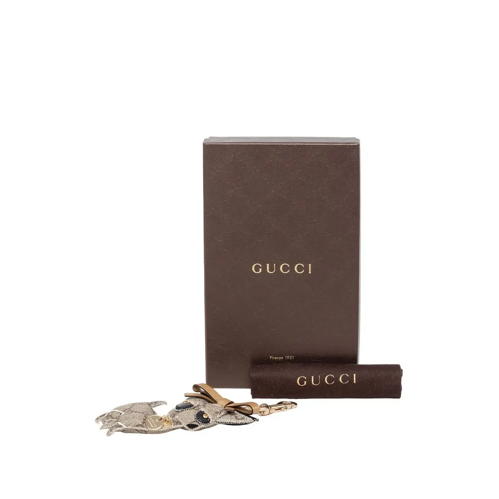 Gucci GG Supreme Brando Chihuahua Bag Charm and Key Chain Beige Very good - Box View
