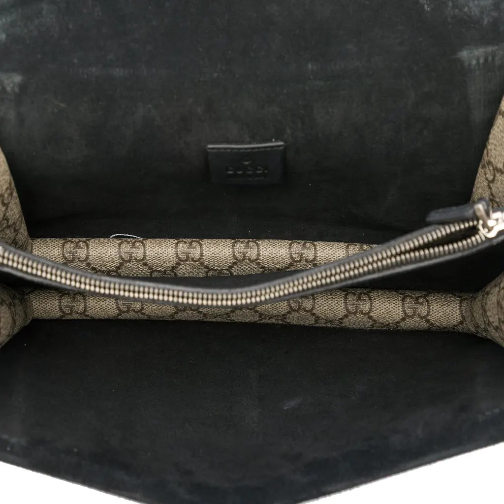 Gucci Medium GG Supreme Dionysus Shoulder Bag Beige Very good - Model View