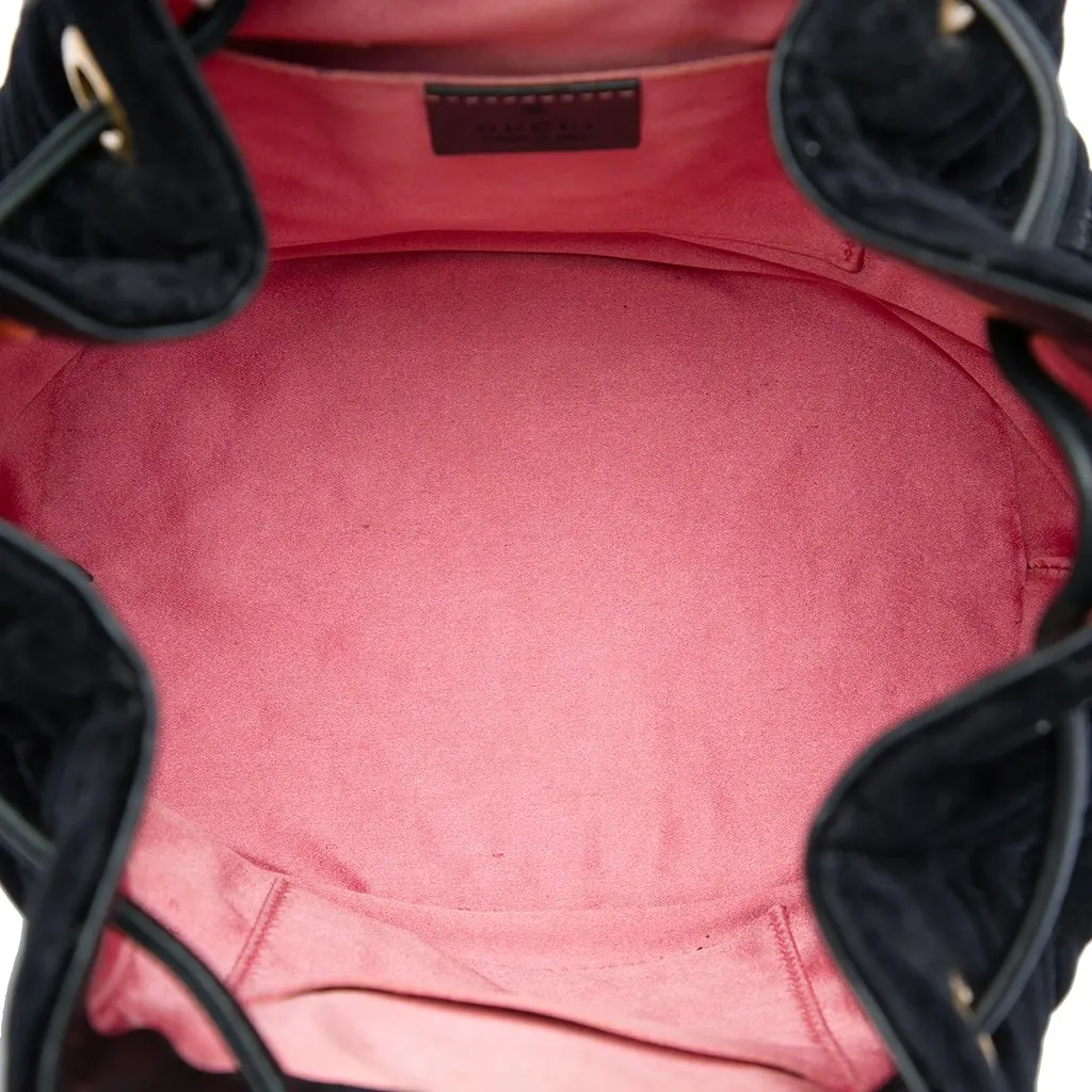 Gucci GG Marmont 2.0 Matelasse Velvet Bucket Bag Black Very good - Model View