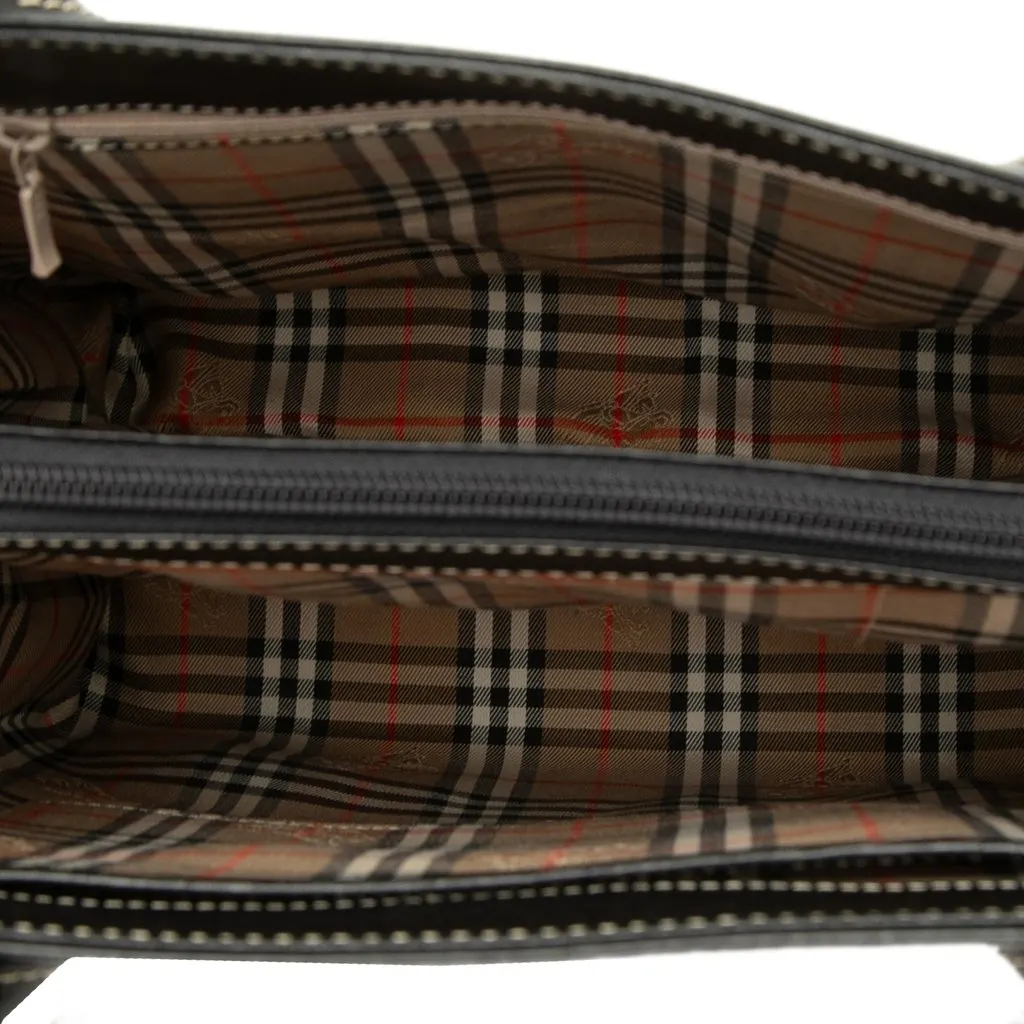 Burberry Leather Handbag Black Leather Very good - Model View