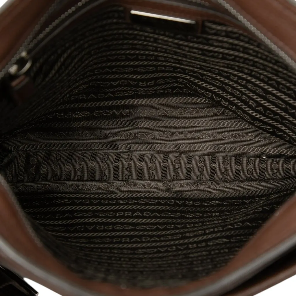 Prada Vitello City Zip Top Crossbody Brown Leather Very good - Model View