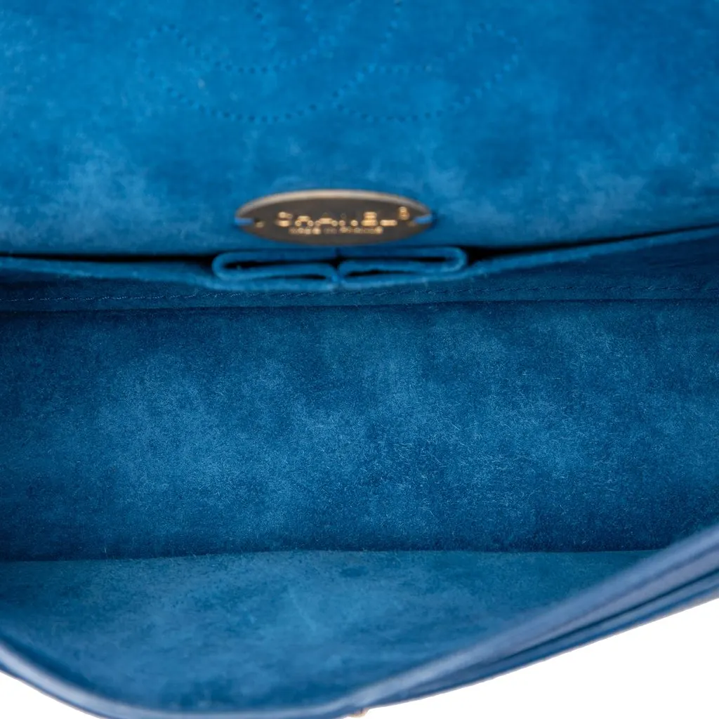 Chanel Medium Classic Caviar Pure Double Flap Blue Leather Very good - Model View