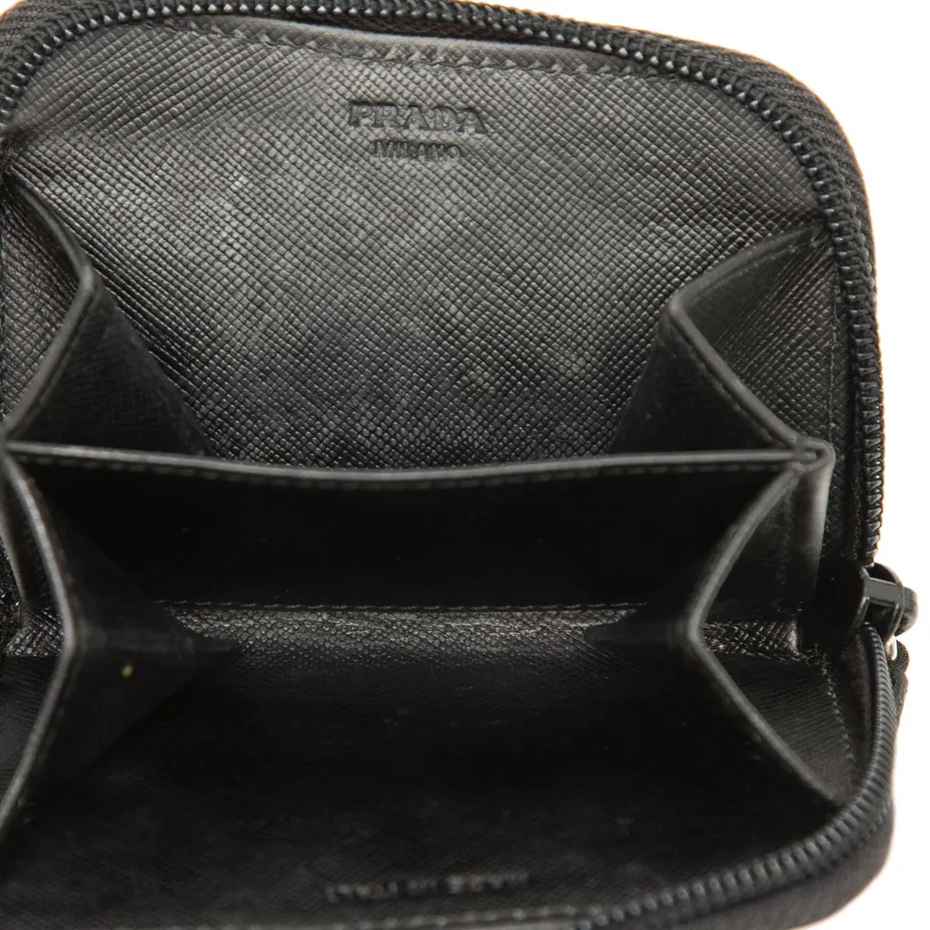 Prada Tessuto Coin Pouch Black Very good - Model View