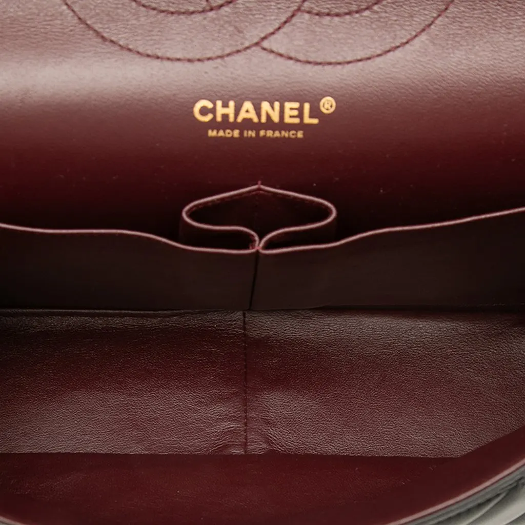 Chanel Jumbo Classic Lambskin Double Flap Black Leather Very good - Model View