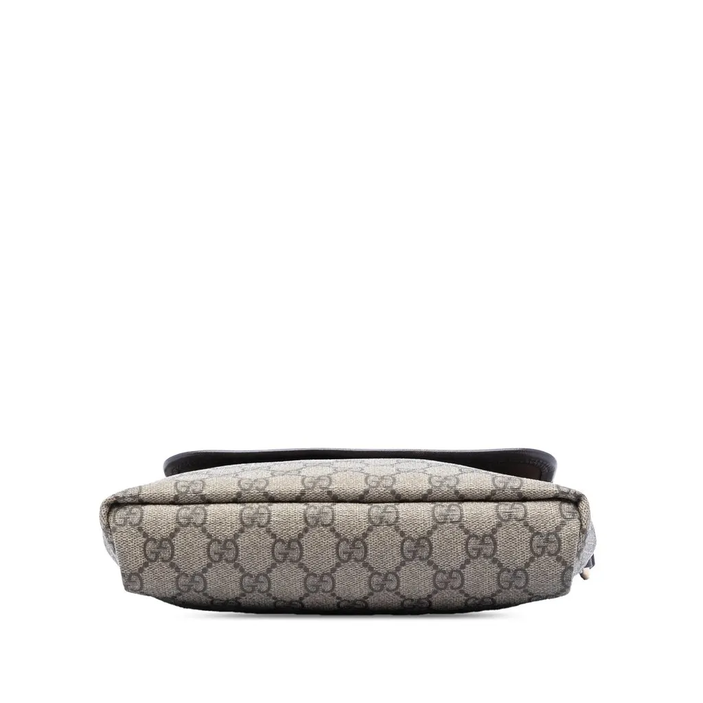 Gucci GG Supreme Crossbody Beige Very good - Inside View