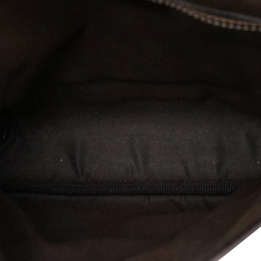 Gucci GG Supreme Crossbody Beige Very good - Model View