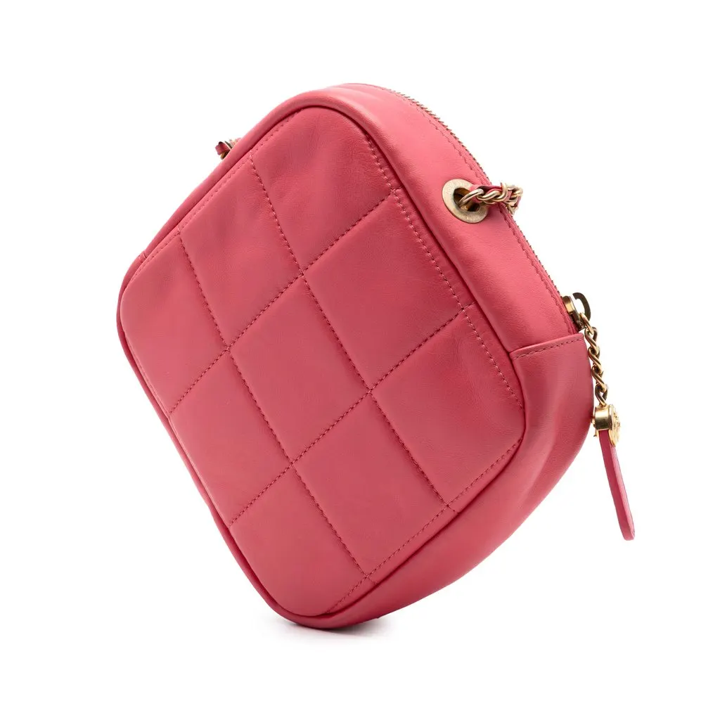 Chanel CC Quilted Lambskin Diamond Clutch with Chain Pink Leather Very good - Back View