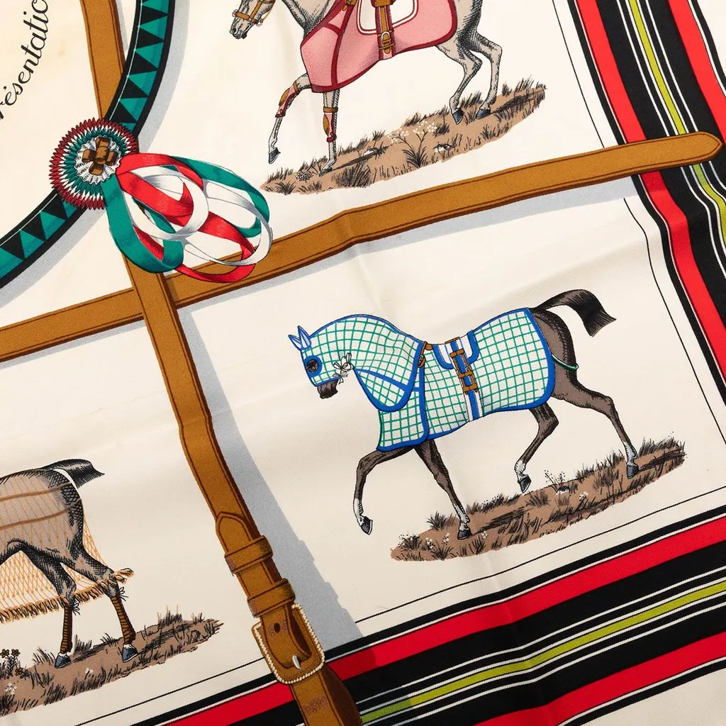 Hermès Couvertures et Tenues de Jour Silk Scarf 90 White Very good - Model View