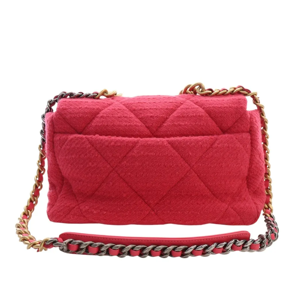 Chanel Large Tweed 19 Flap Pink Tweed Very good - Model View
