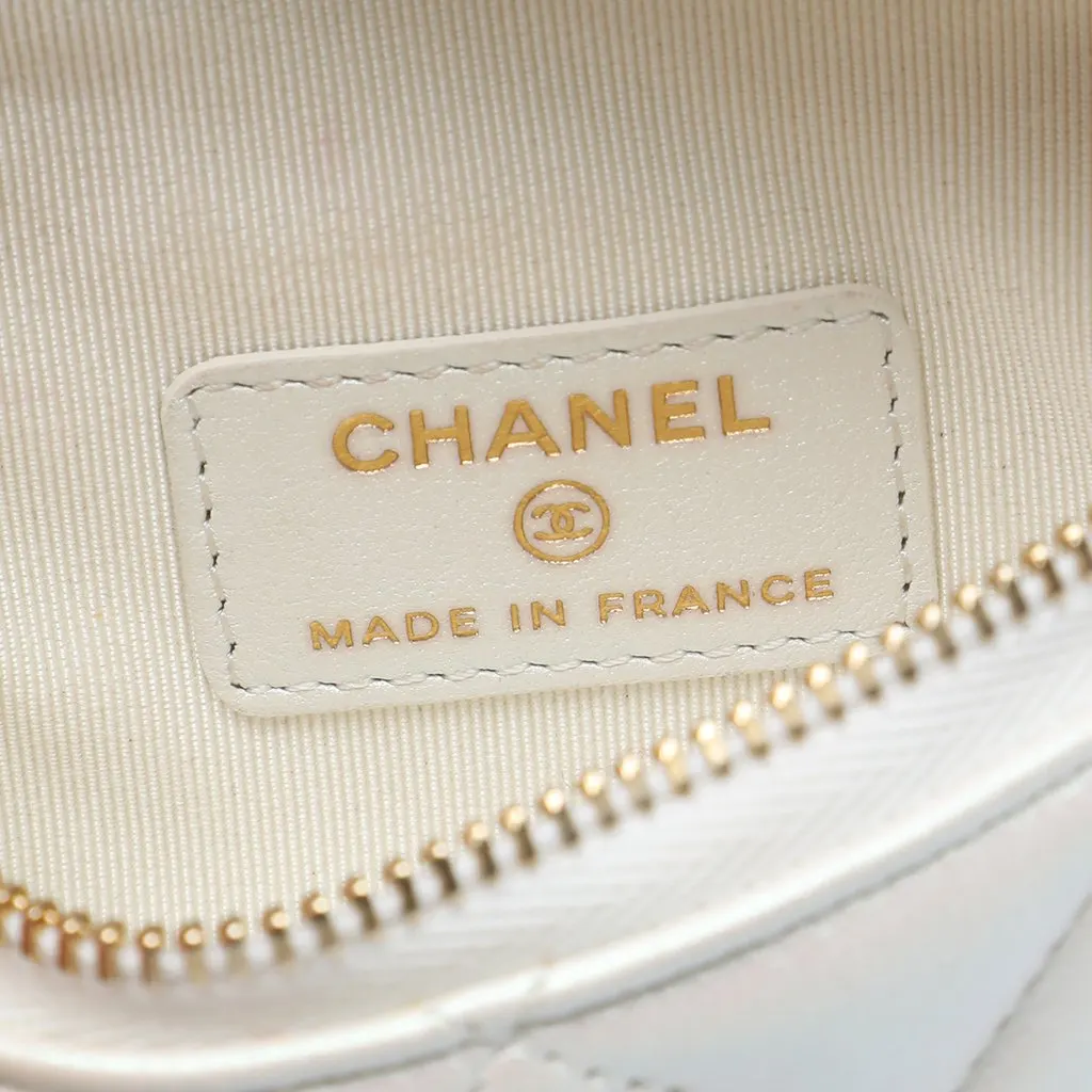 Chanel CC Quilted Lambskin Arm Coin Purse White Leather Very good - Box View