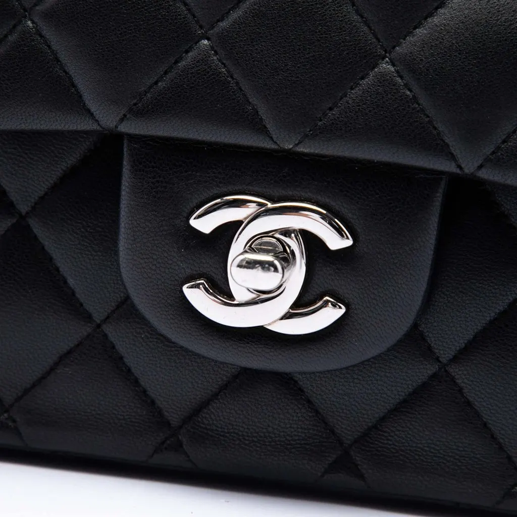 Chanel Medium Classic Lambskin Double Flap Black Leather Very good - Box View