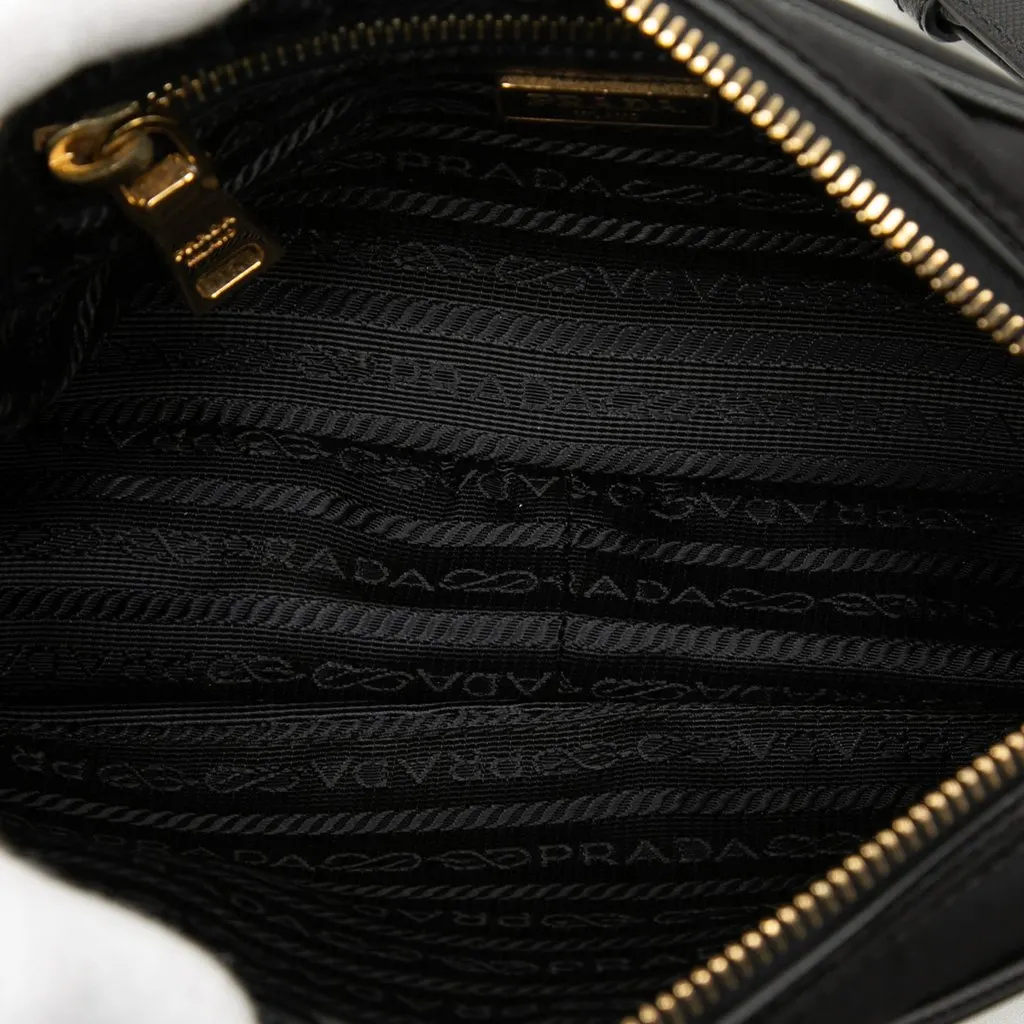 Prada Small Tessuto Front Pocket Camera Bag Black Very good - Model View
