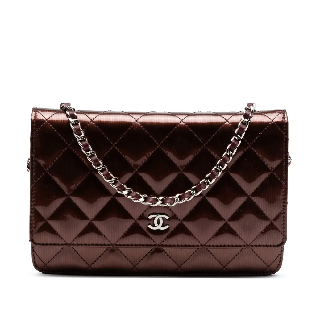 Chanel CC Quilted Striated Metallic Patent Wallet on Chain Red Leather Very good - Front View