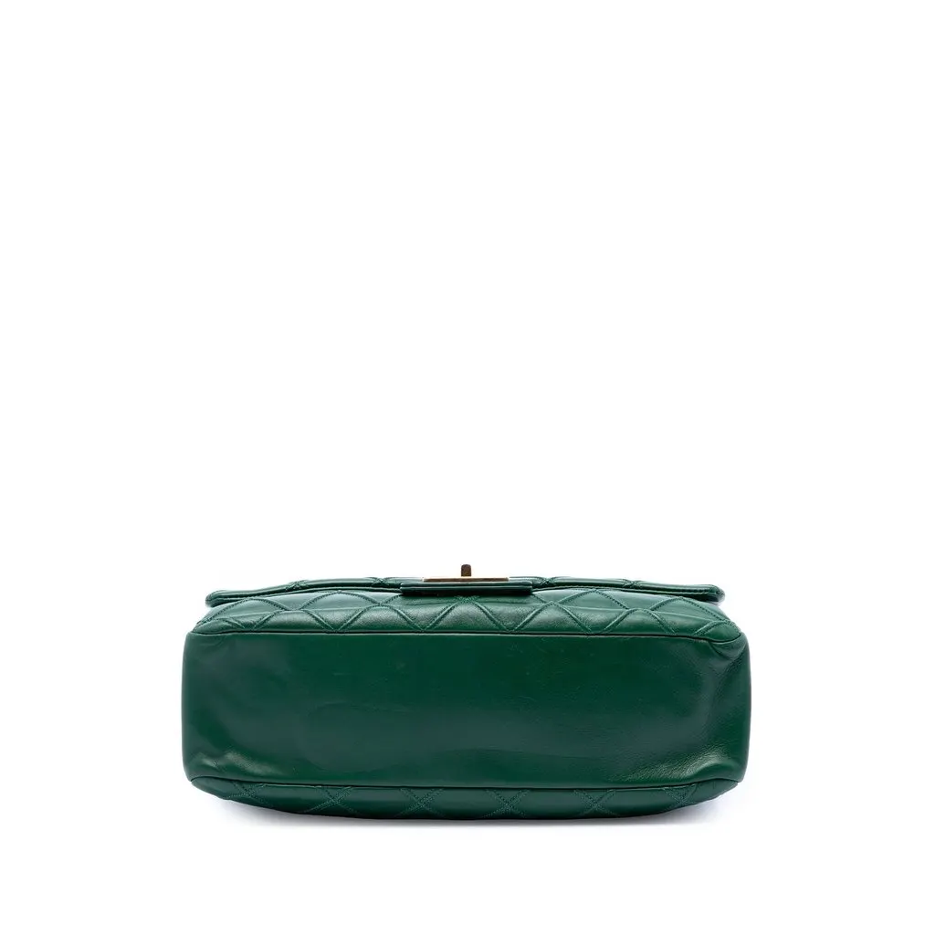 Chanel Jumbo Diamond Debossed Calfskin Reissue 2.55 Cosmos Flap Green Leather Very good - Inside View