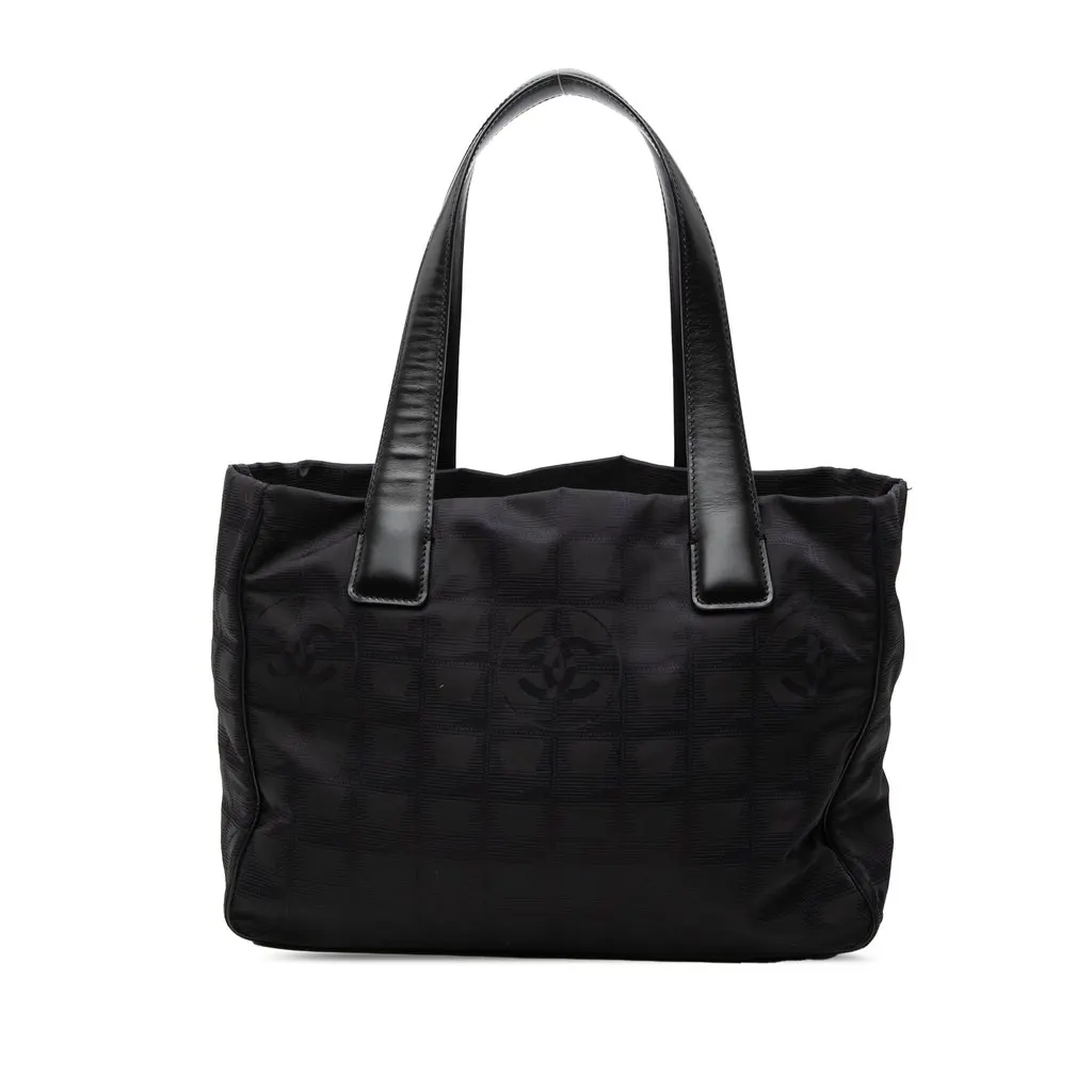 Chanel New Travel Line Nylon Tote Black Very good - Front View