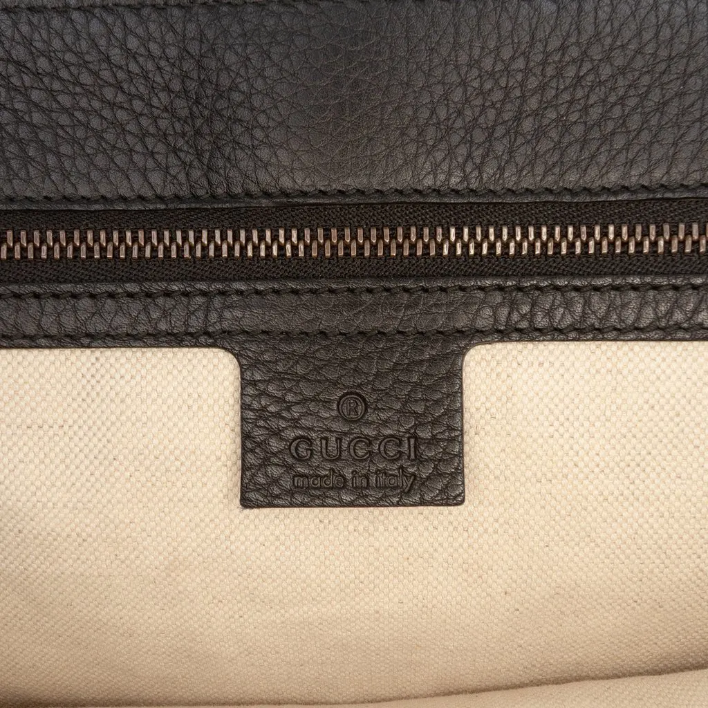 Gucci Large GG Marmont Pebbled Calfskin Flap Shoulder Bag Black Leather Very good - Box View