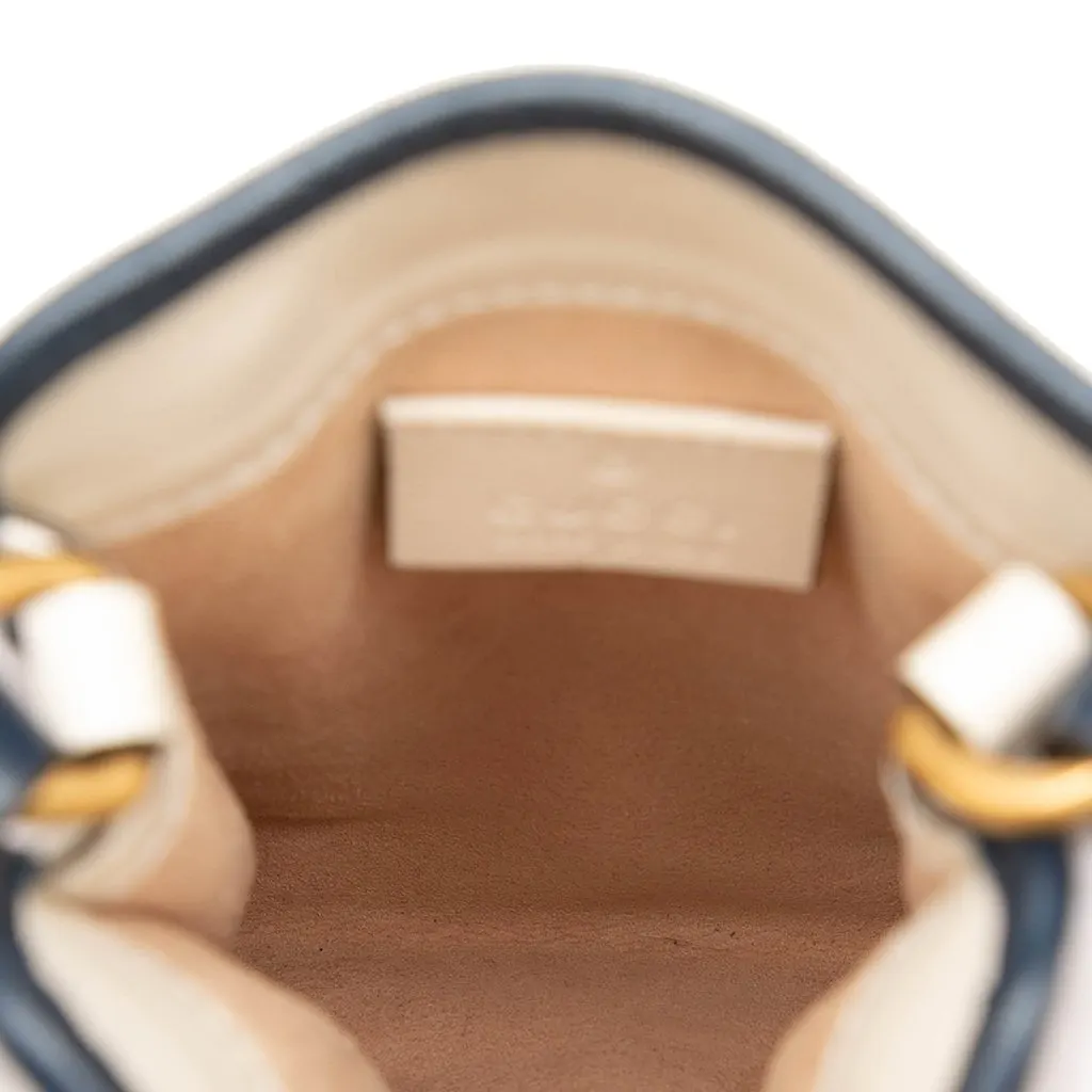 Gucci GG Marmont Matelasse Diagonal Calfskin Torchon Phone Holder Crossbody White Leather Very good - Model View