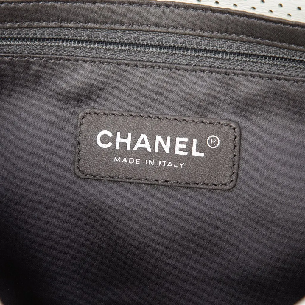 Chanel Small Perforated Calfskin Reissue 2.55 Drill Flap White Leather Very good - Box View