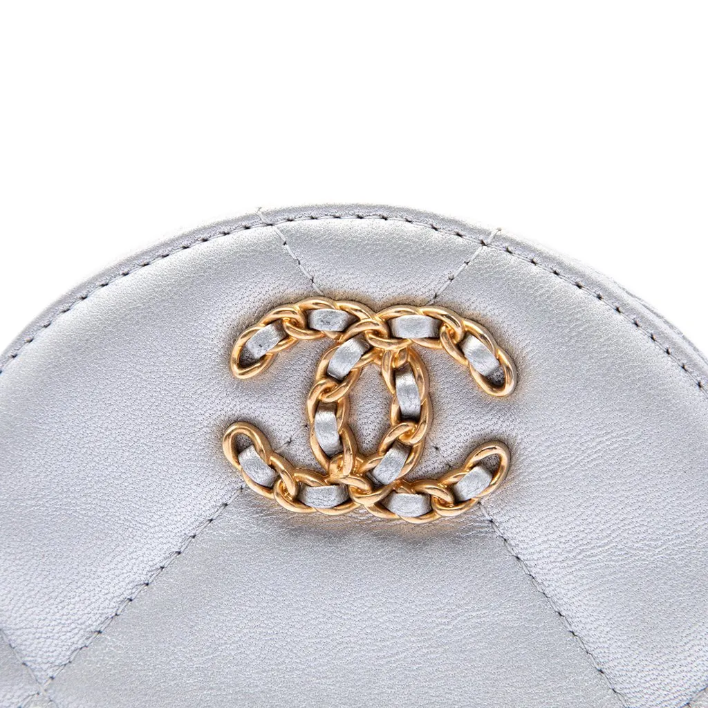 Chanel Metallic Lambskin 19 Round Clutch with Chain Silver Leather Very good - Box View