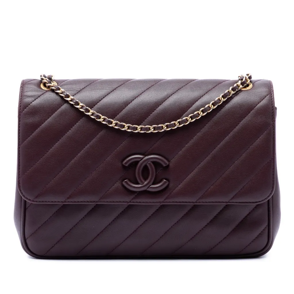 Chanel Diagonal Quilted Lambskin CC Signature Flap Red Leather Very good - Front View