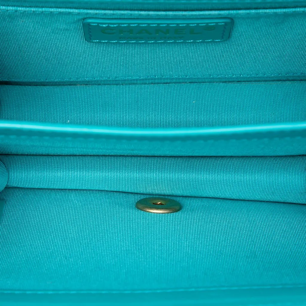Chanel Small Quilted Calfskin Everyday Chic Flap Blue Leather Very good - Model View
