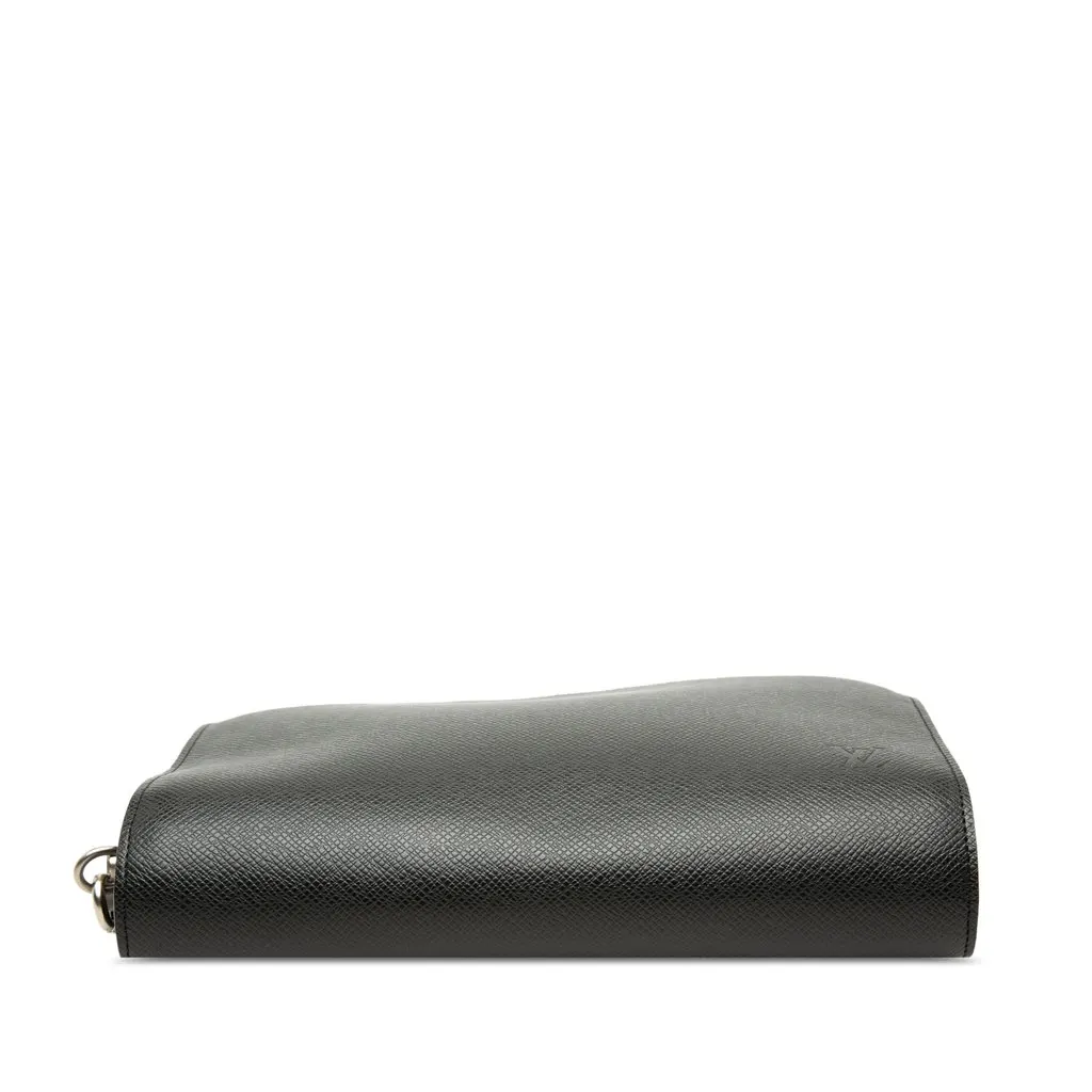 Louis Vuitton Taiga Pochette Baikal Black Leather Very good - Inside View