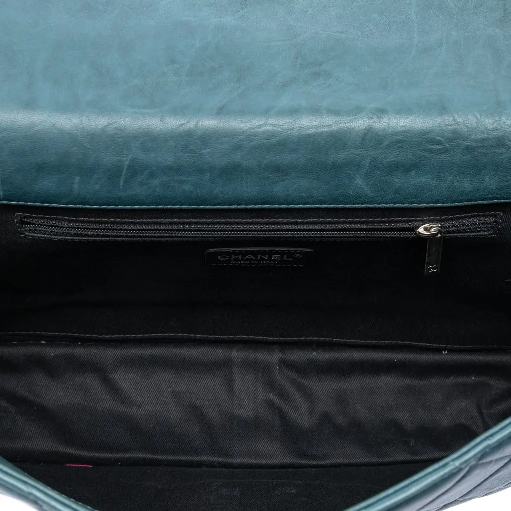 Chanel Paris Byzance Maxi Washed Lambskin Take Away Flap Blue Leather Very good - Model View