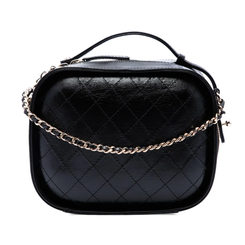 Chanel Small CC Quilted Crumpled Calfskin Vanity Case Black Leather Very good - Front View
