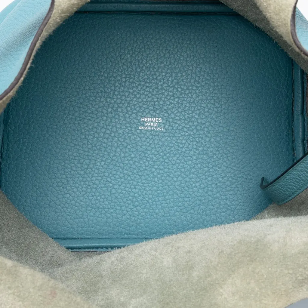 Hermès Clemence Picotin Lock 18 Blue Leather Good - Model View